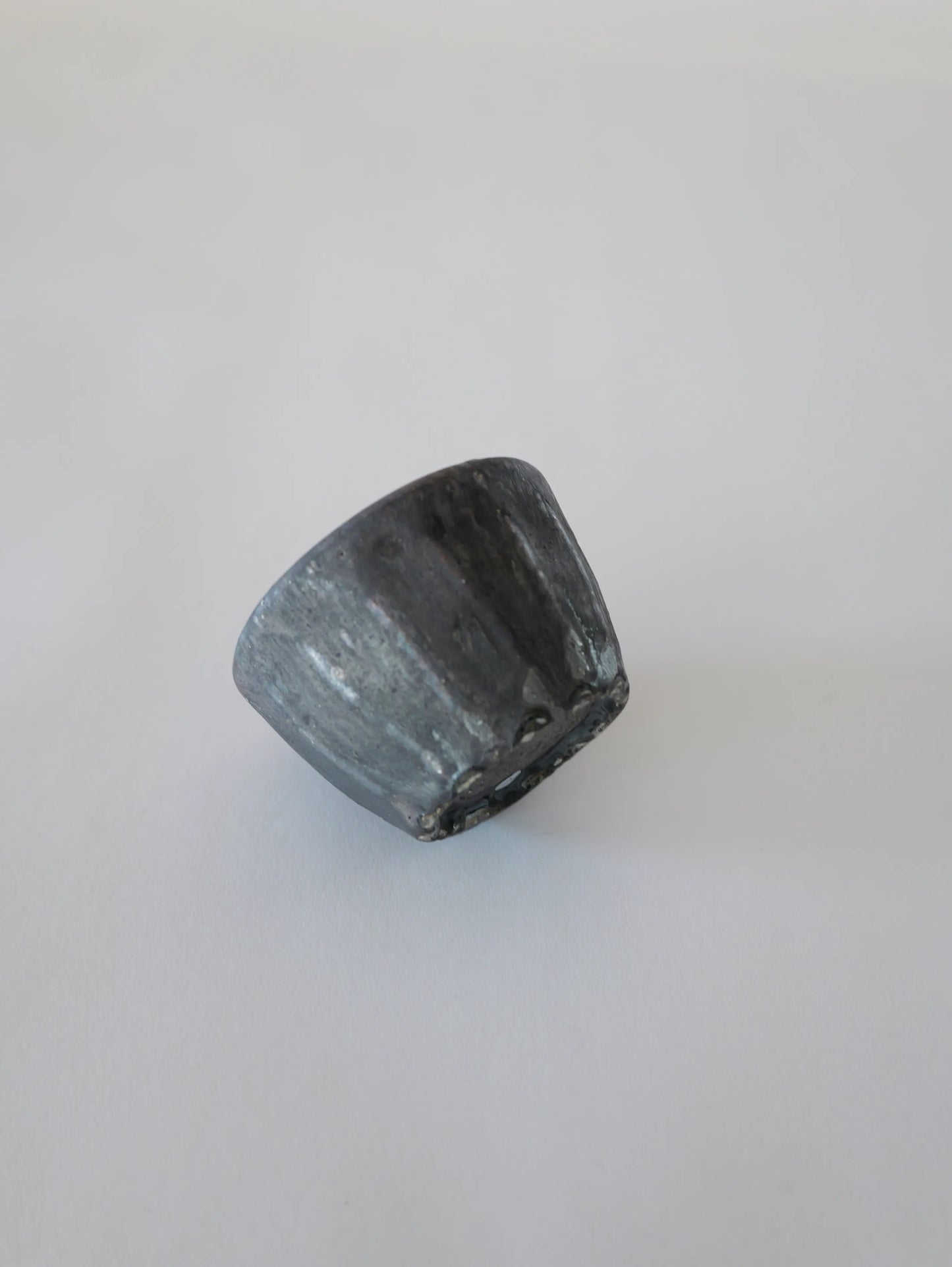 小野象平 黒志野 蕎麦猪口 A