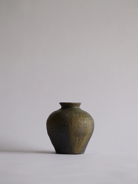 Ryutaro Yamada kiln vase (black) 