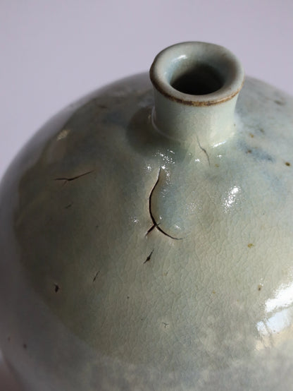 Ryutaro Yamada Pear ash glaze plum bottle 