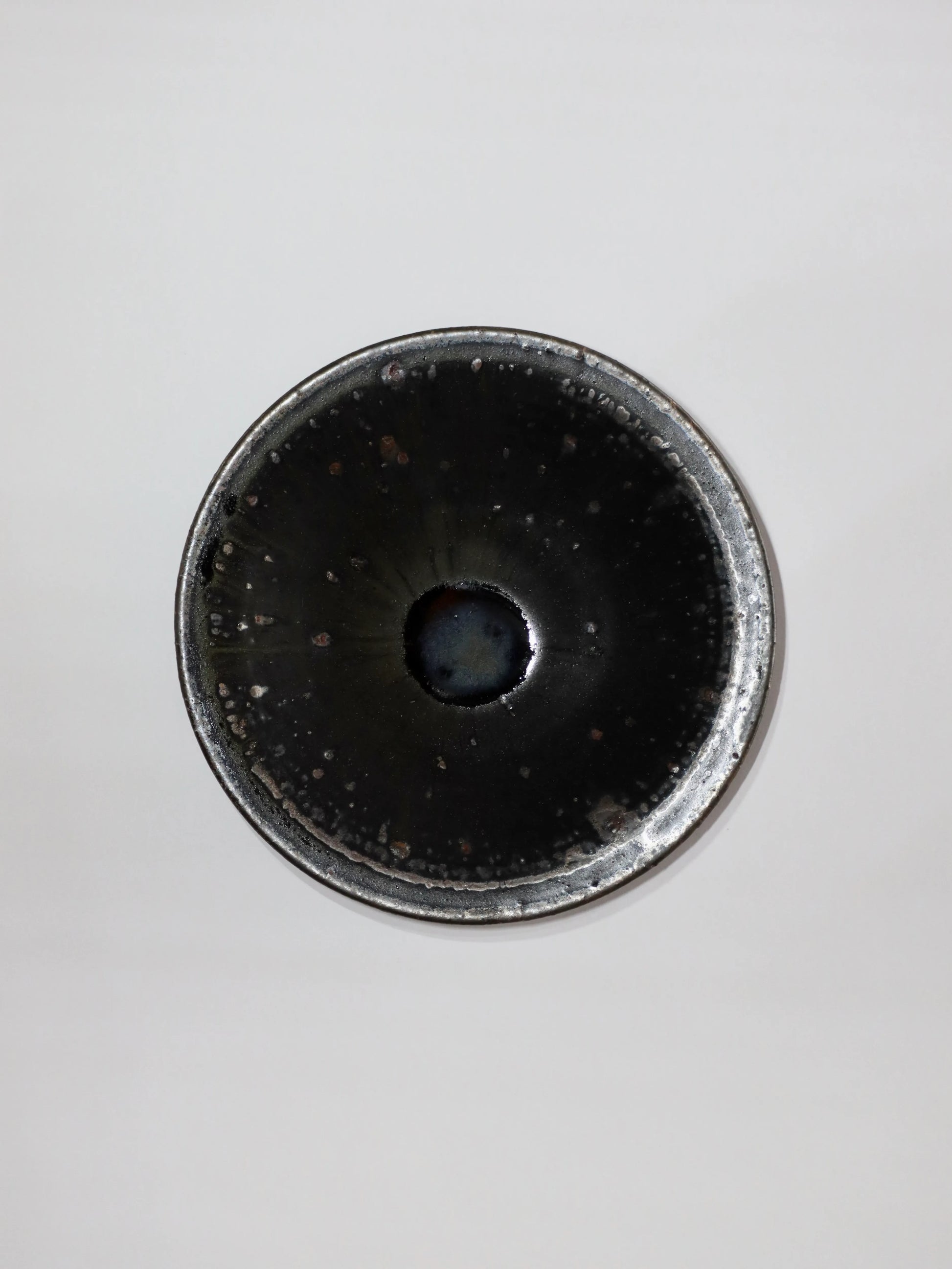 小野象平 黒化粧 7寸皿 B – ippatsu 小野象平 黒化粧 7寸皿 B – ippatsu