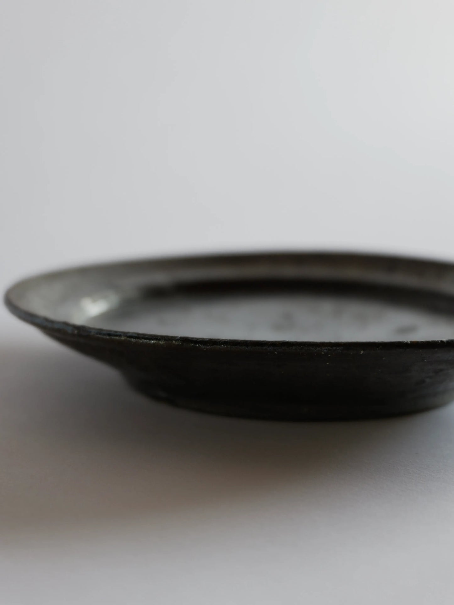 小野象平 黒志野 7寸皿 D