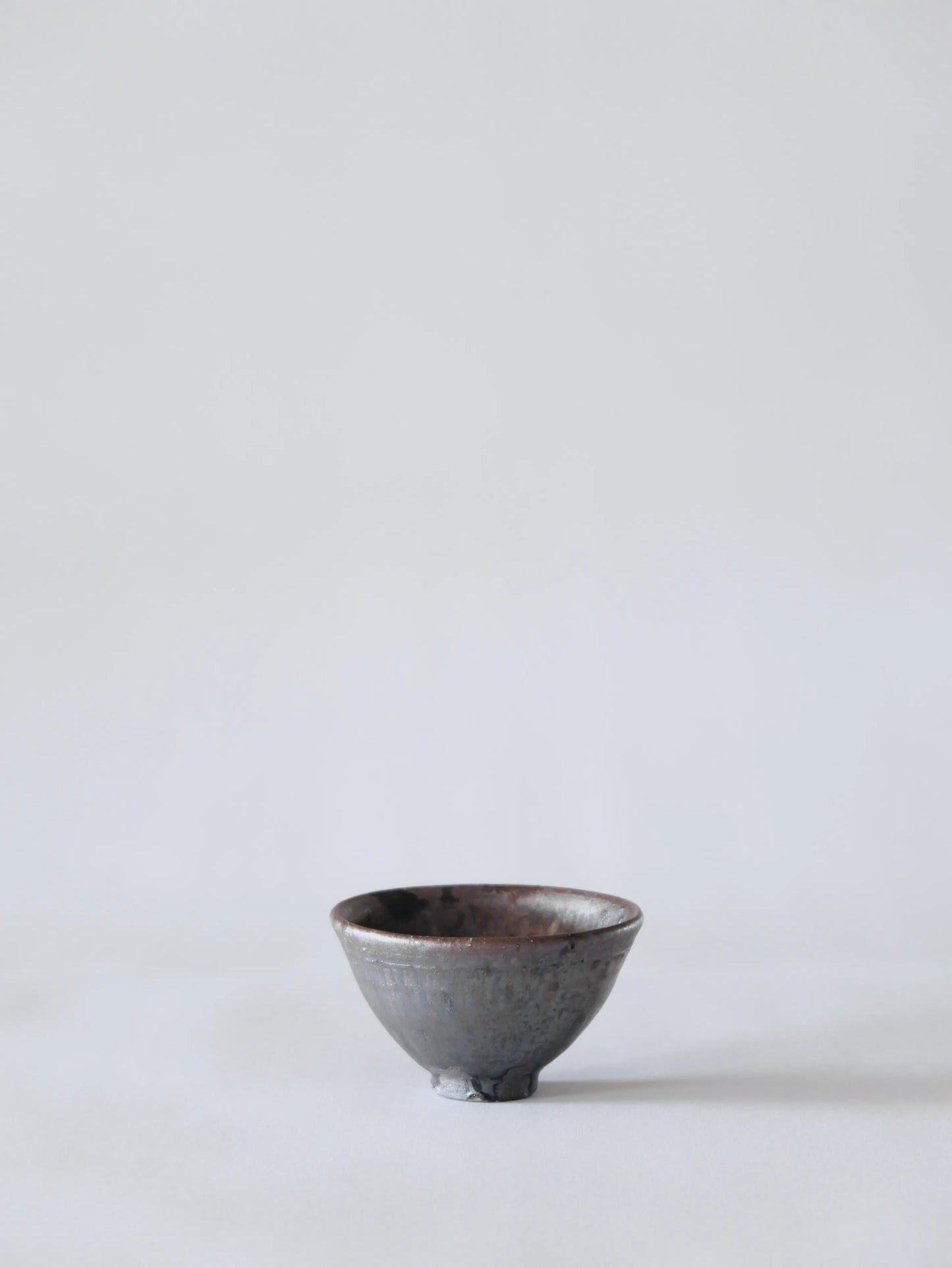 小野象平 黒志野 丸湯呑み A