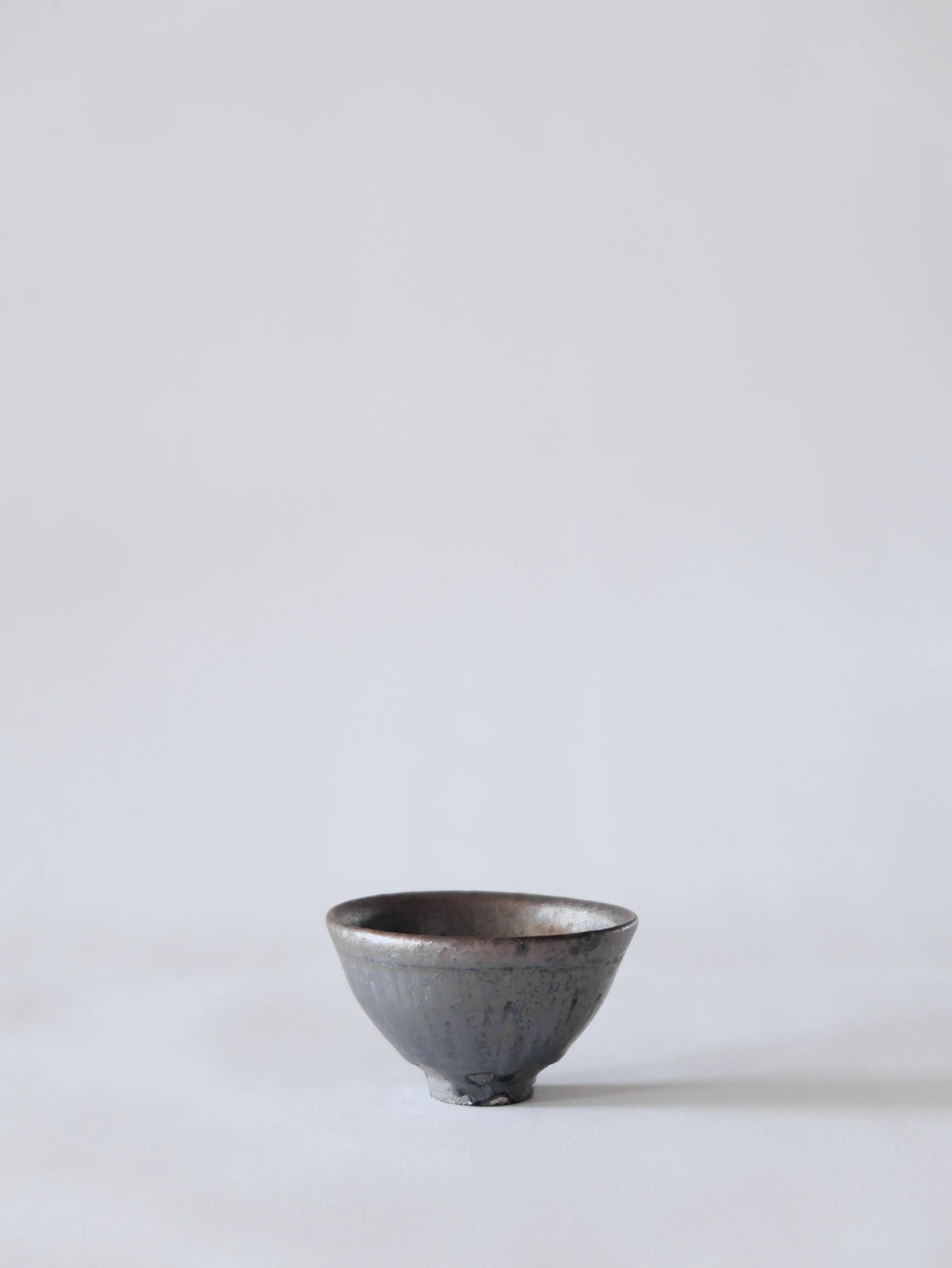 小野象平 黒志野 丸湯呑み G