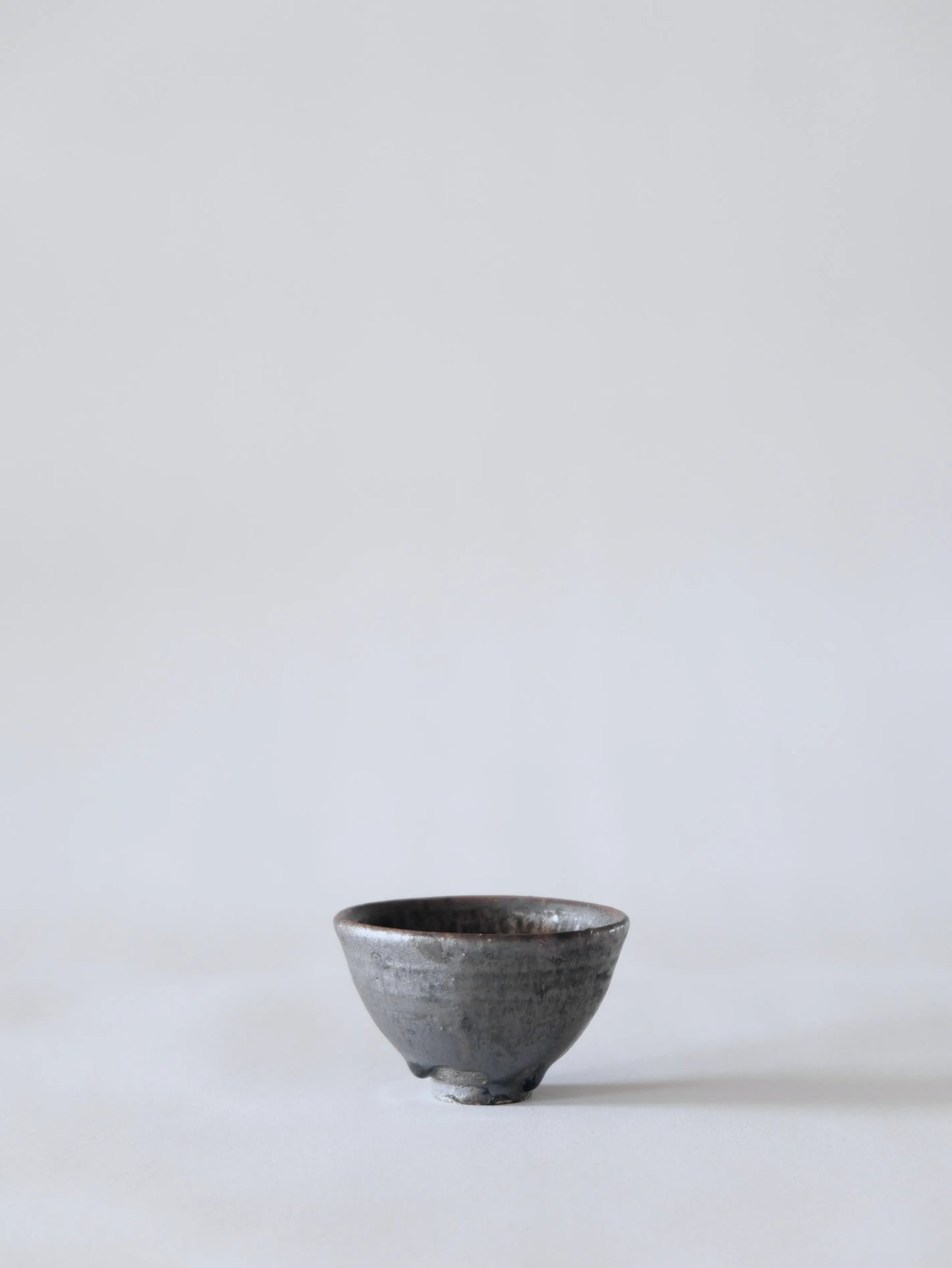 小野象平 黒志野 丸湯呑み I