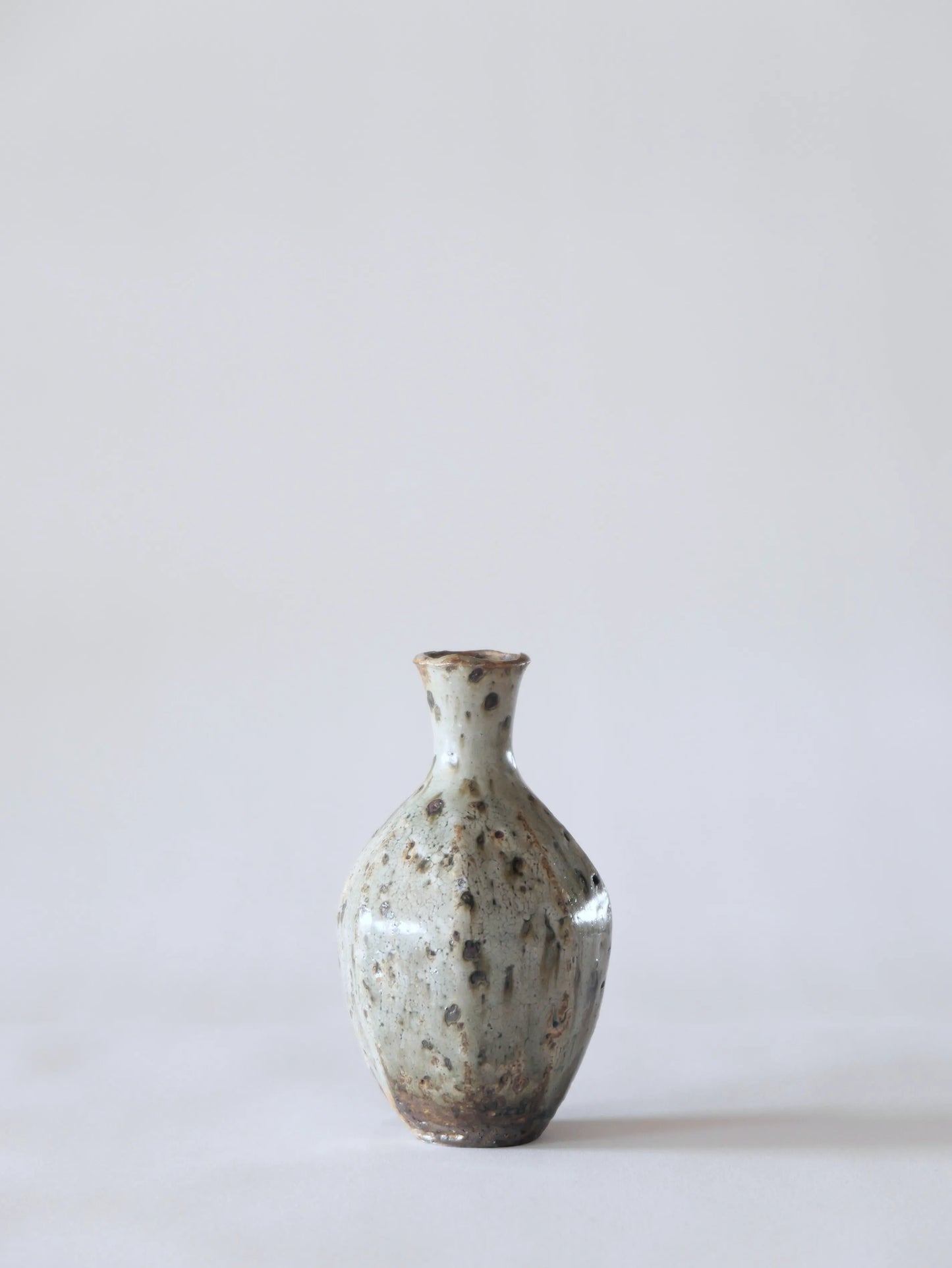 小野象平 白化粧 一輪ざし