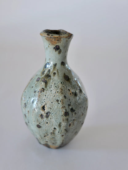 小野象平 白化粧 一輪ざし