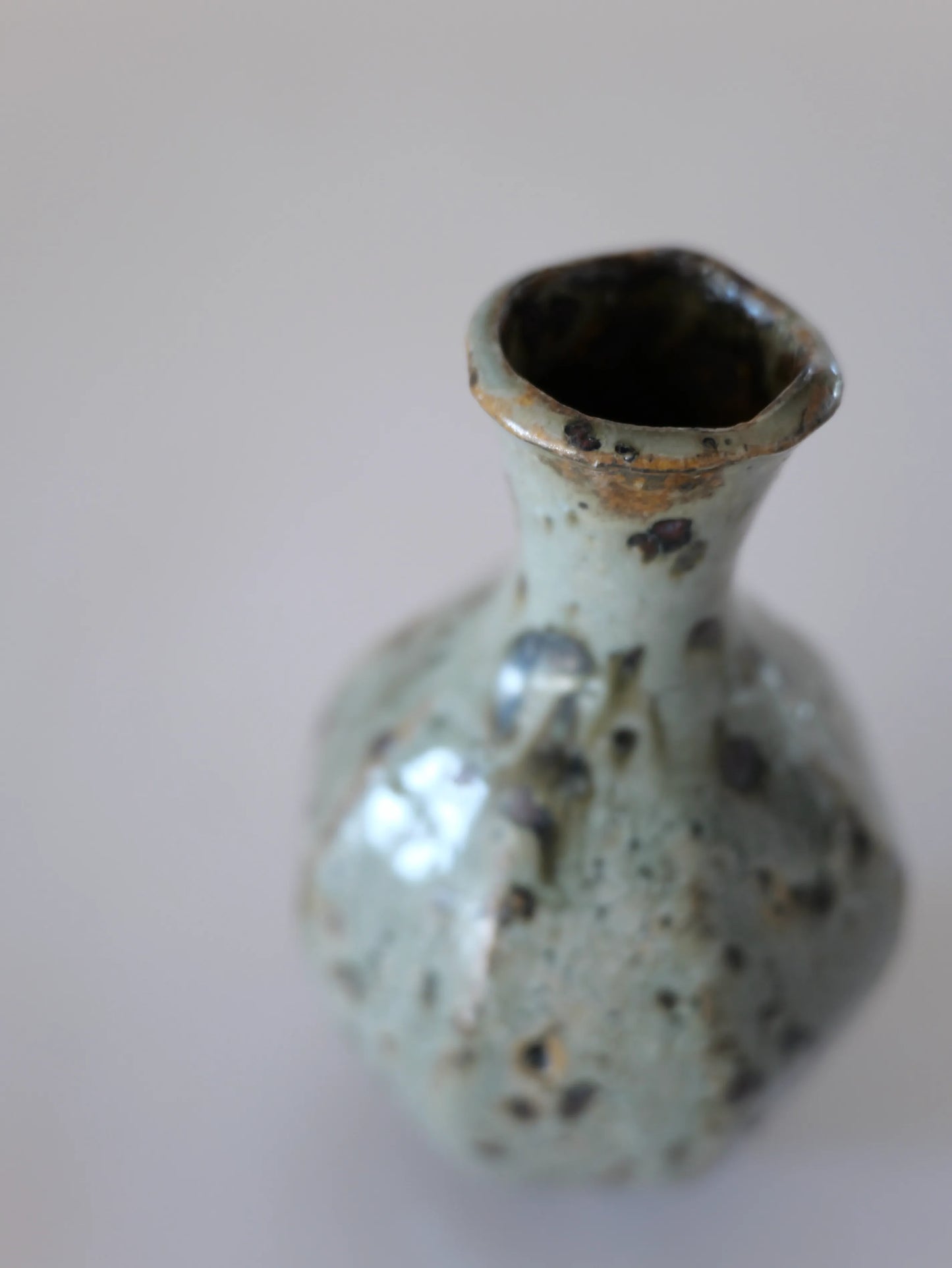 小野象平 白化粧 一輪ざし