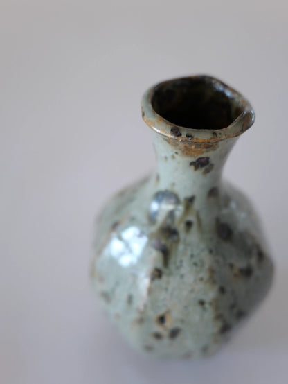 小野象平 白化粧 一輪ざし