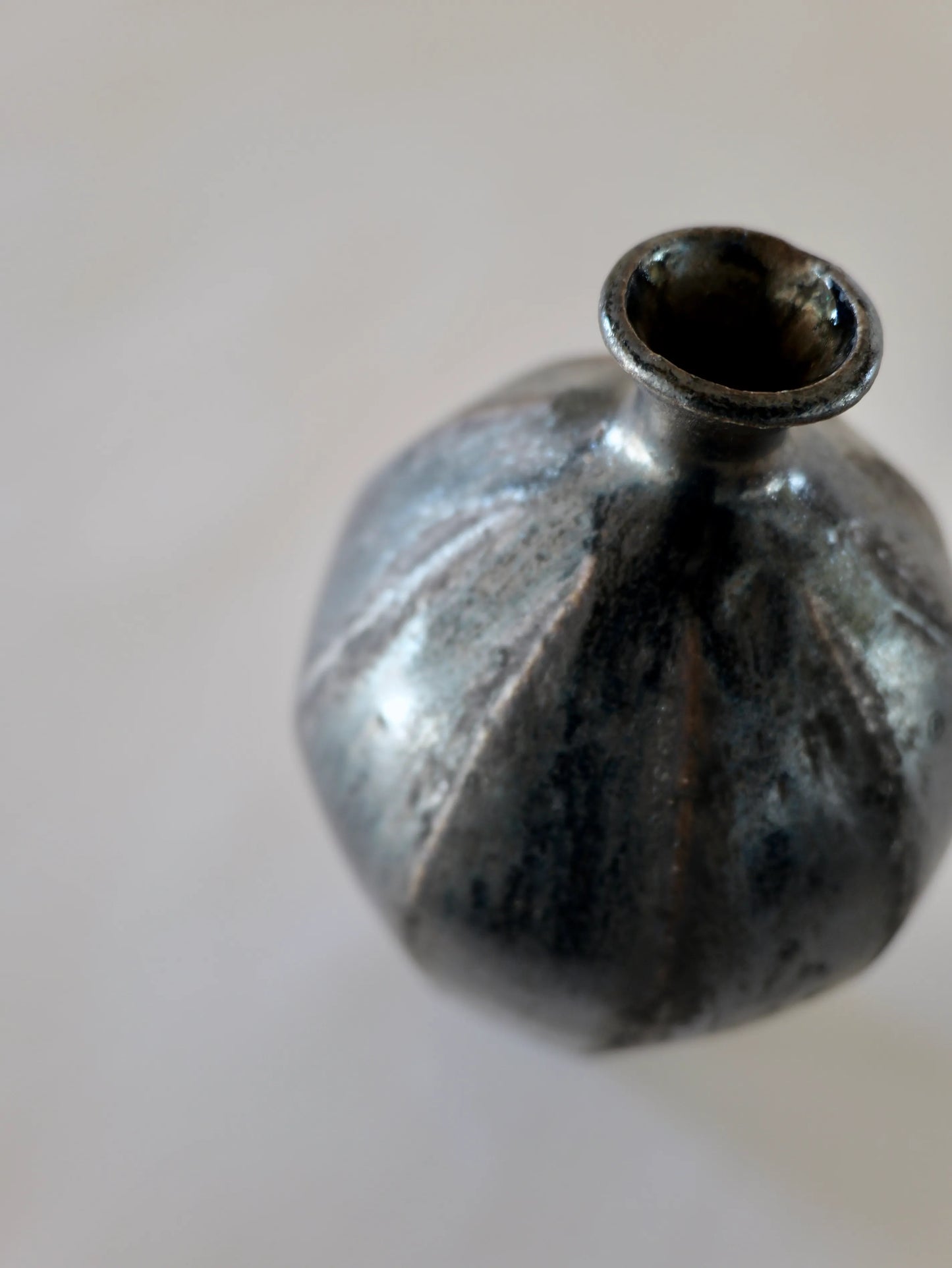 小野象平 黒志野 壺(小)