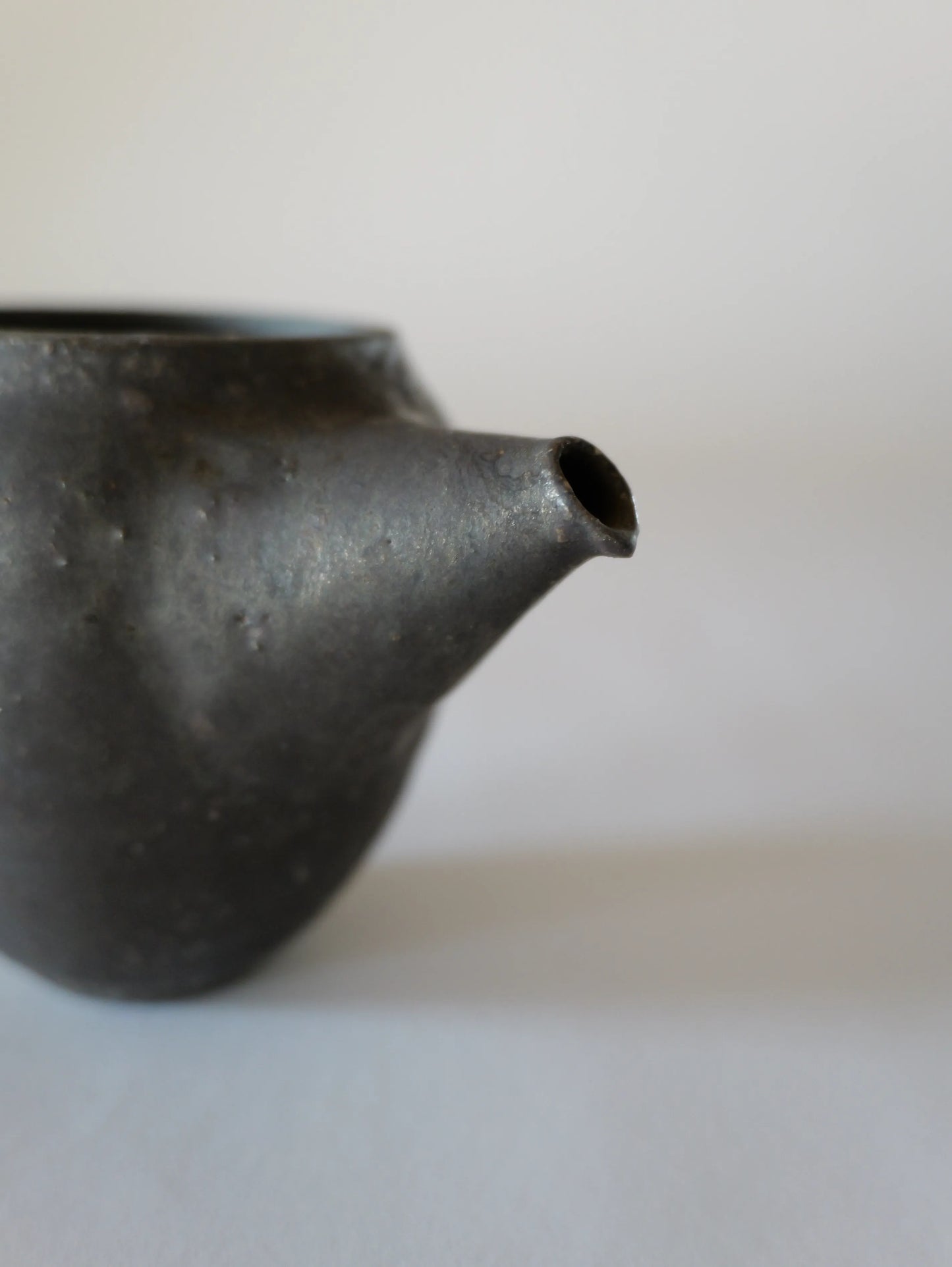 小野象平 黒志野 ポット A