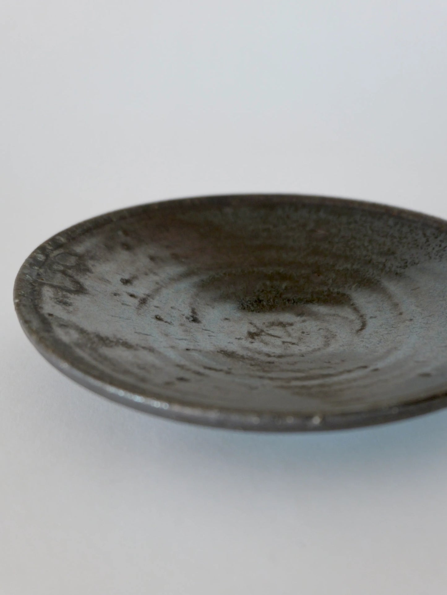 小野象平 黒志野 7寸皿 A