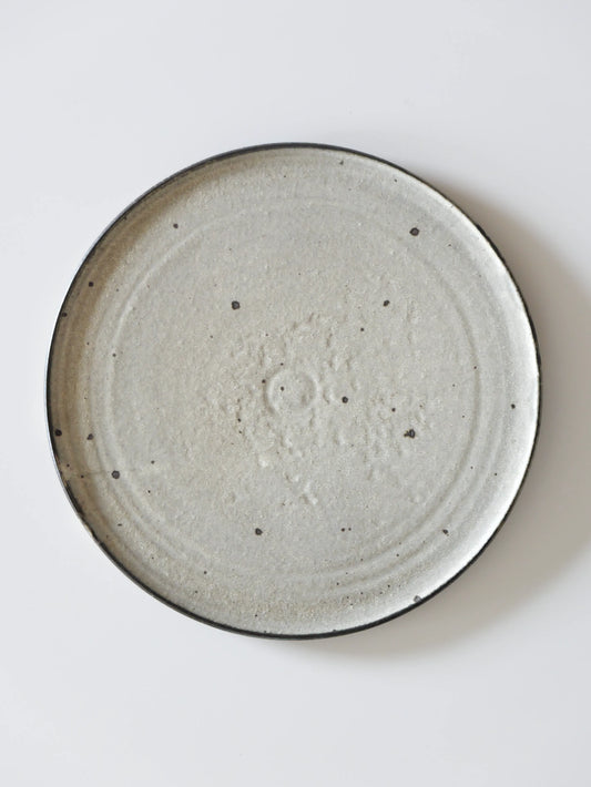 山田隆太郎 フラットプレート8寸・白 B