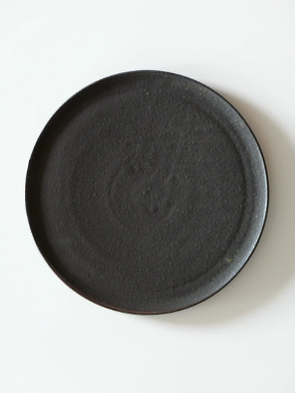 山田隆太郎 フラットプレート8寸・黒 C