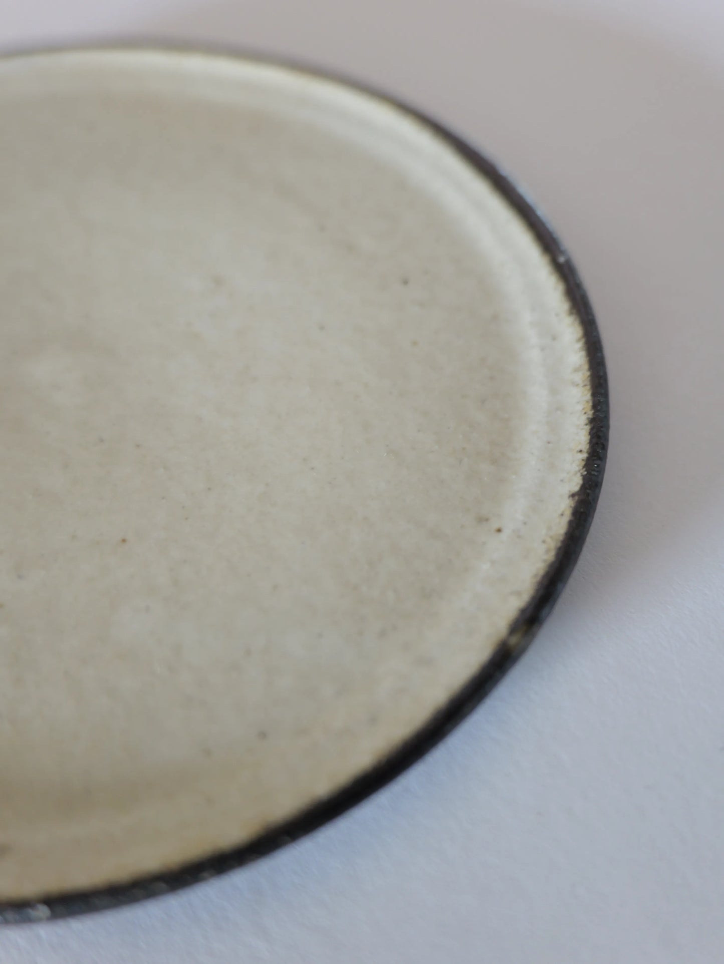 山田隆太郎 フラットプレート5寸・白 A