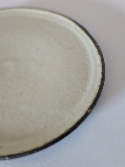 山田隆太郎 フラットプレート5寸・白 A