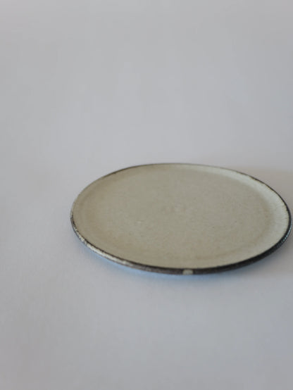 山田隆太郎 フラットプレート5寸・白 B