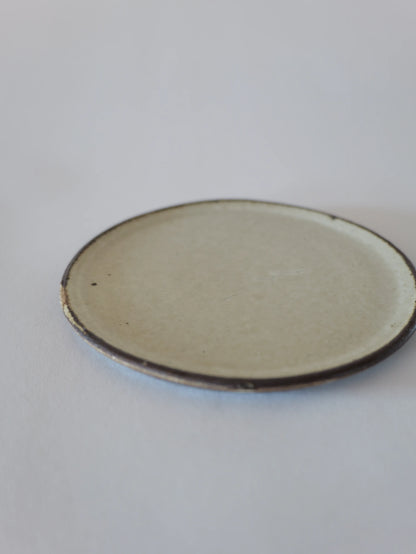 山田隆太郎 フラットプレート5寸・白 C