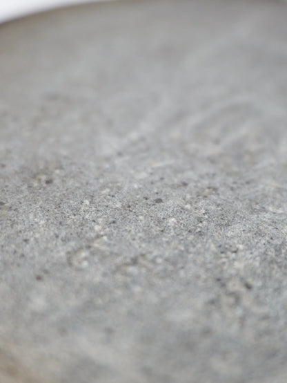 山田隆太郎 フラットプレート8寸・グレー A