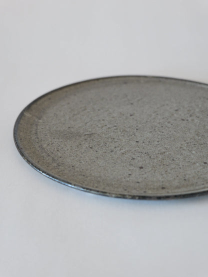 山田隆太郎 フラットプレート8寸・グレー B