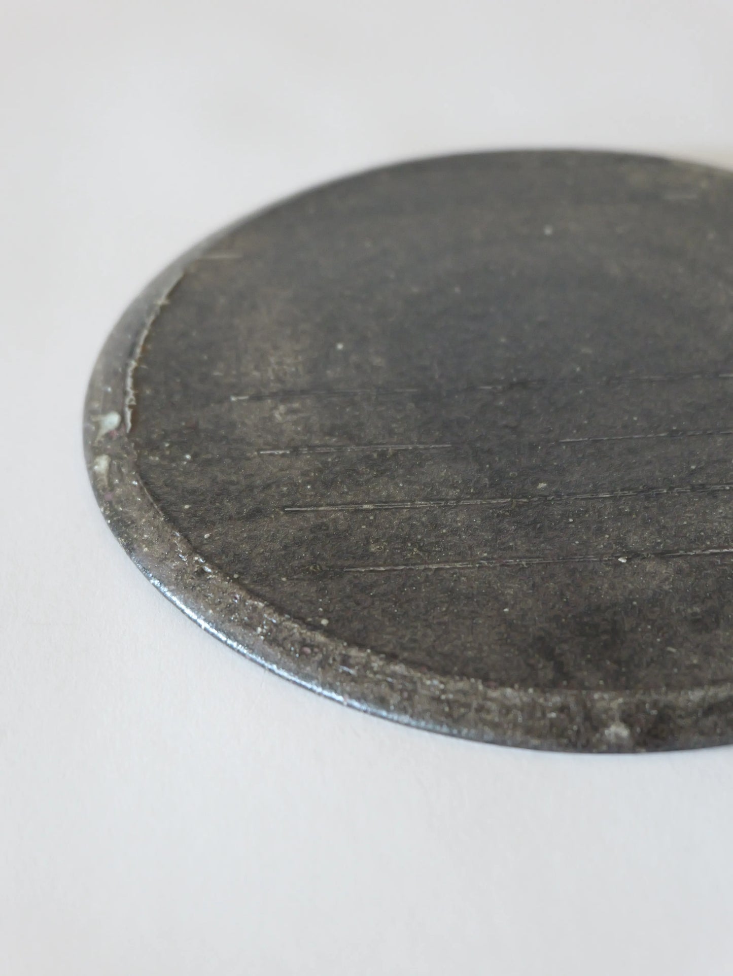 山田隆太郎 フラットプレート8寸・グレー B