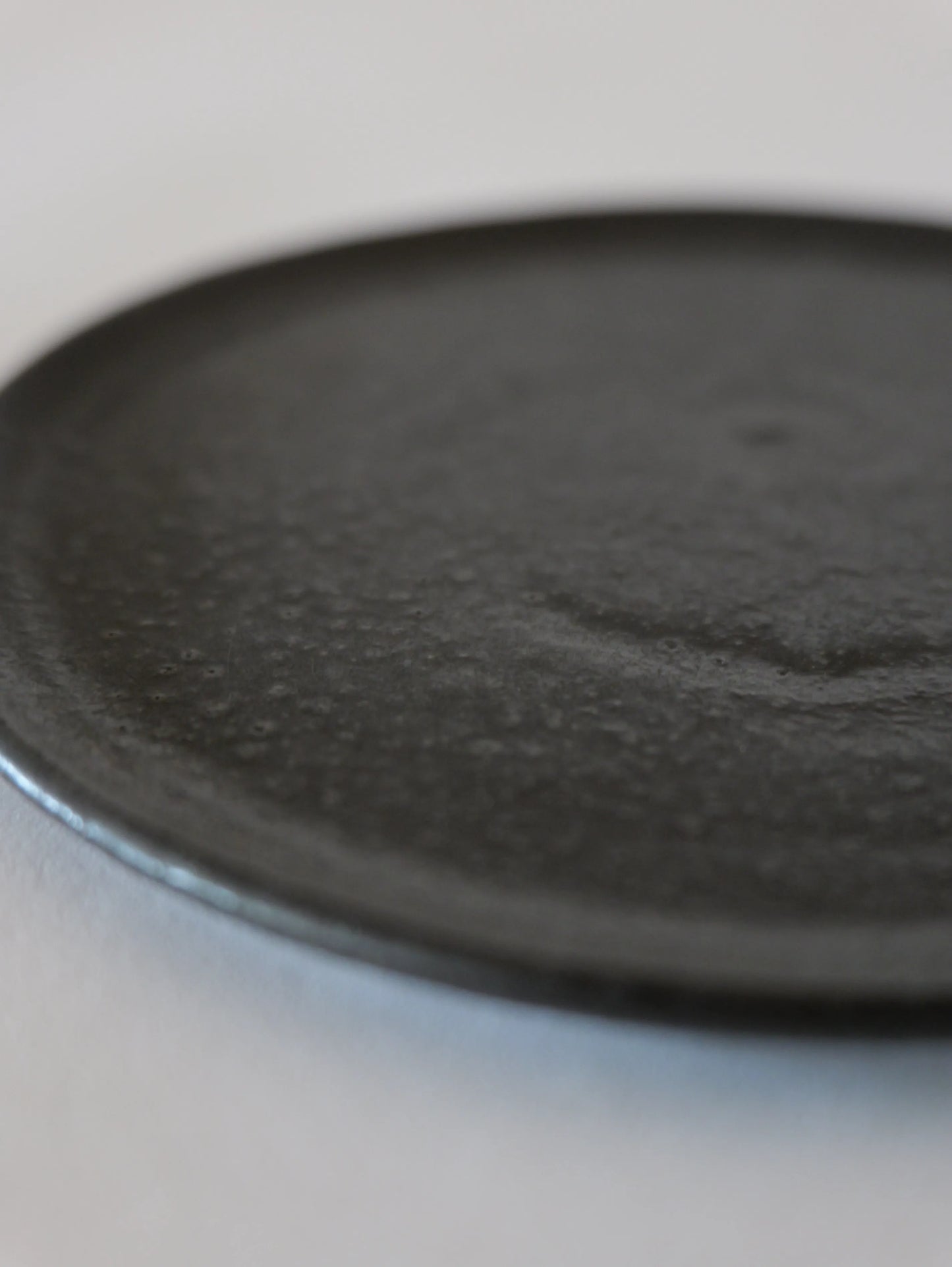 山田隆太郎 フラットプレート5寸・黒 C