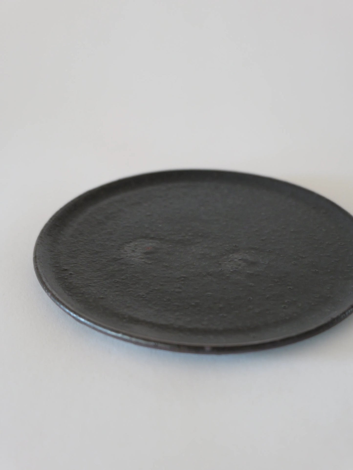 山田隆太郎 フラットプレート5寸・黒 E