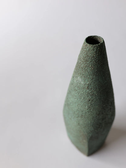 野口悦士 緑青 花器 角瓶