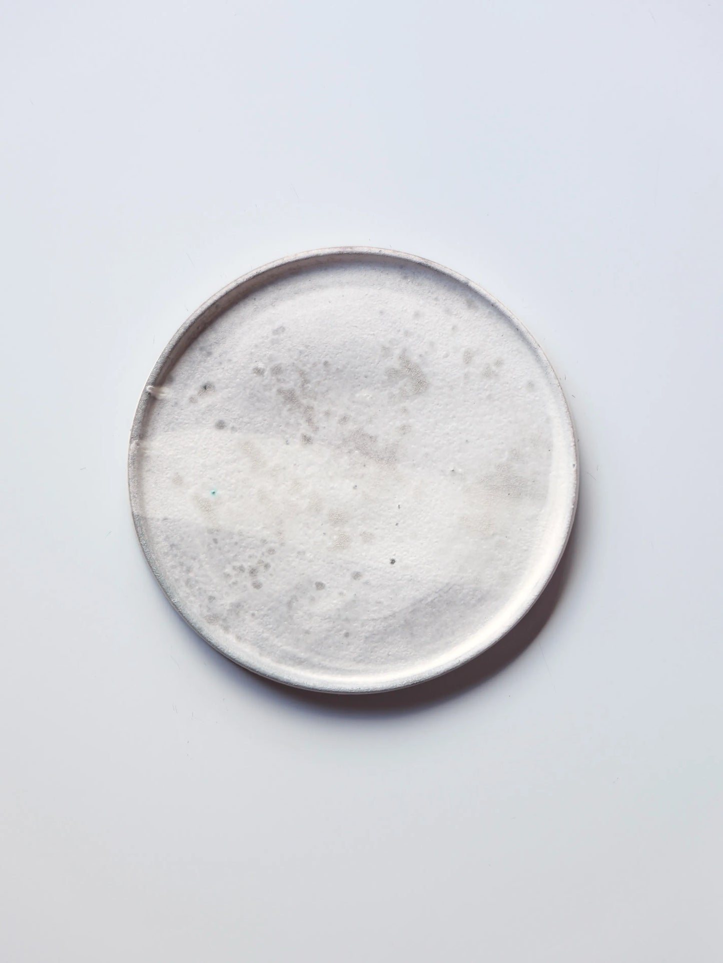 野口悦士 6寸平皿 白 C